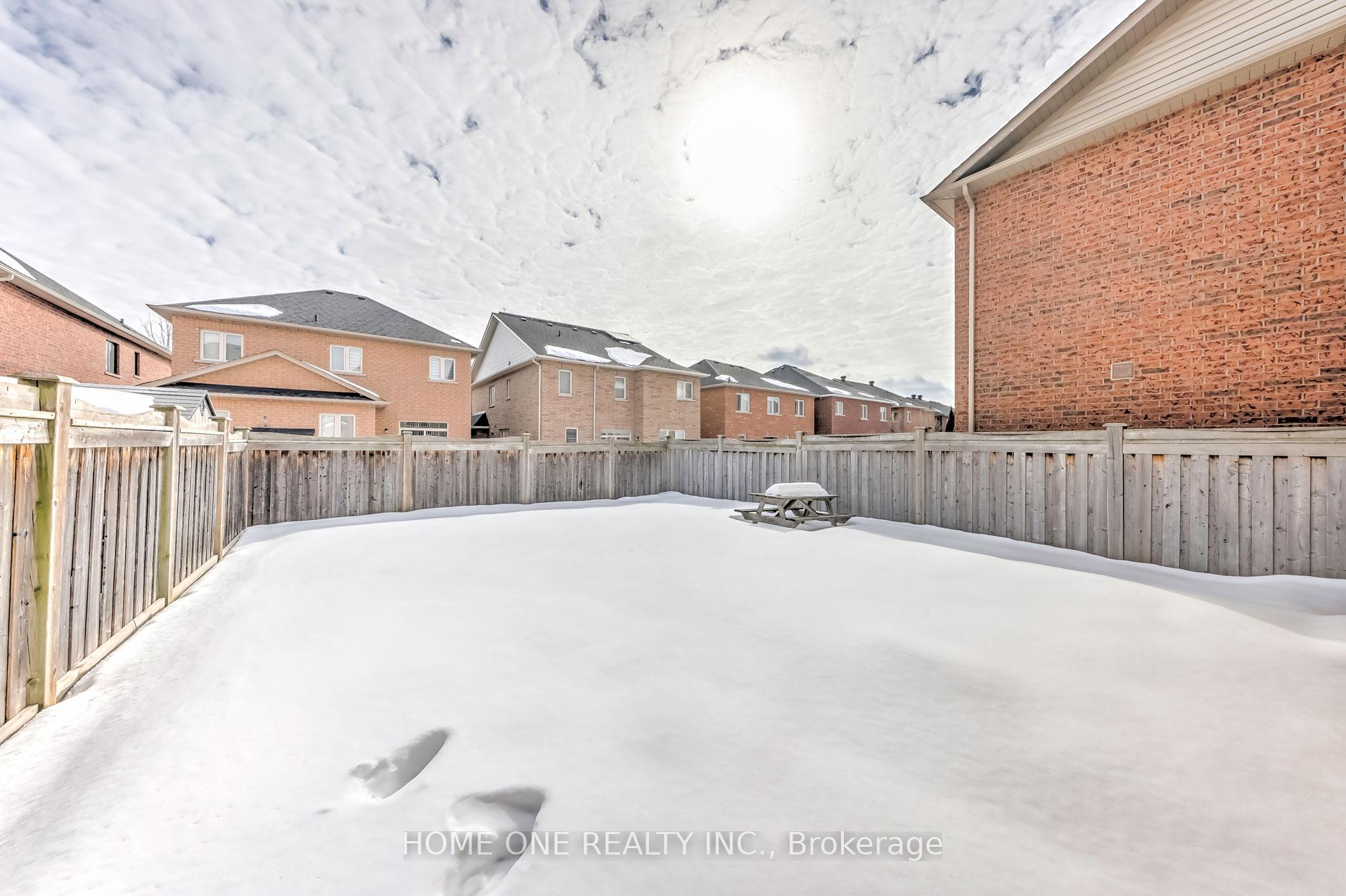 Photo 31 of 39 Silverado Hills Drive, Markham, Cathedraltown — HOMEH