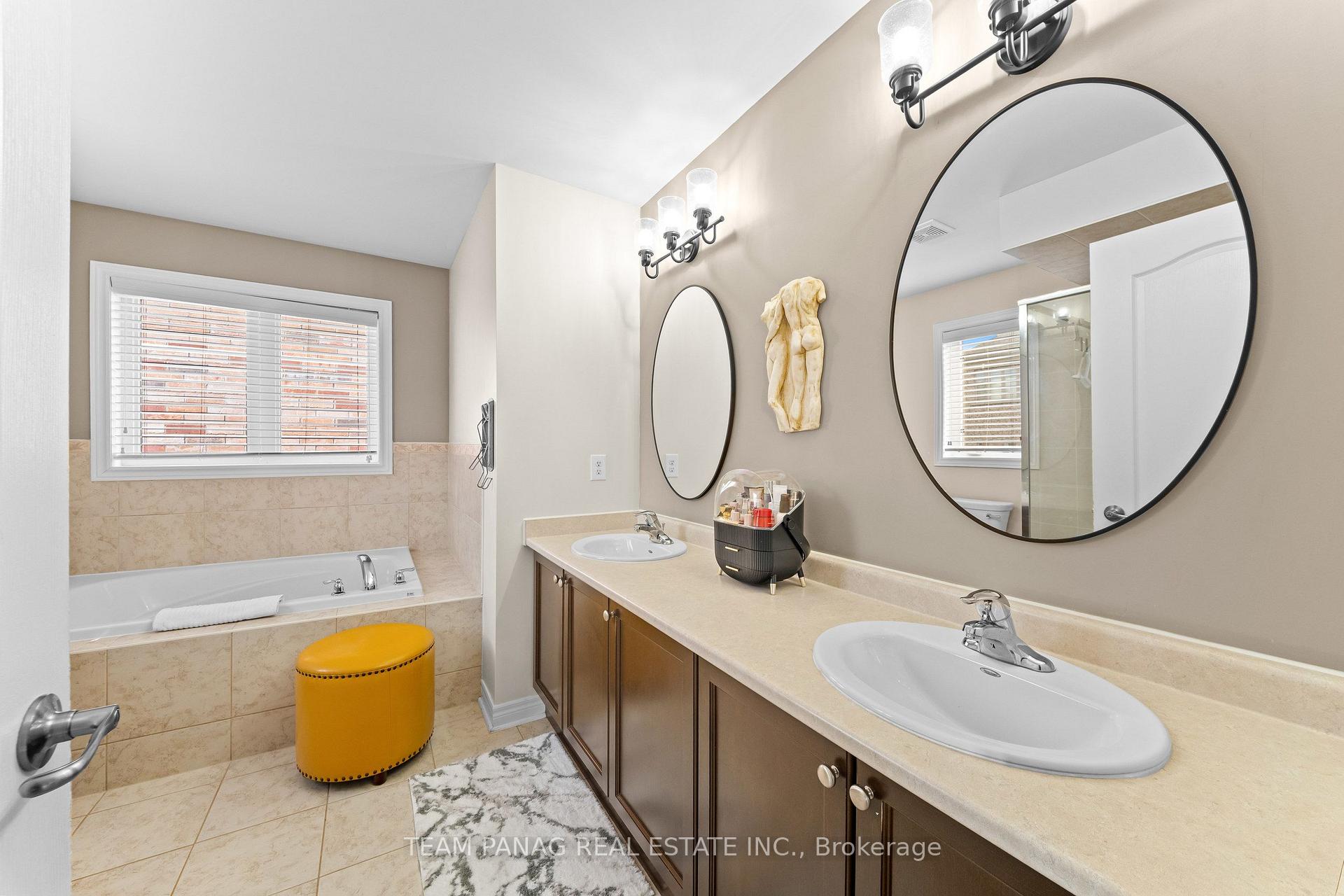 Photo 33 of 32 Impulse Circle, Brampton, Credit Valley — HOMEH