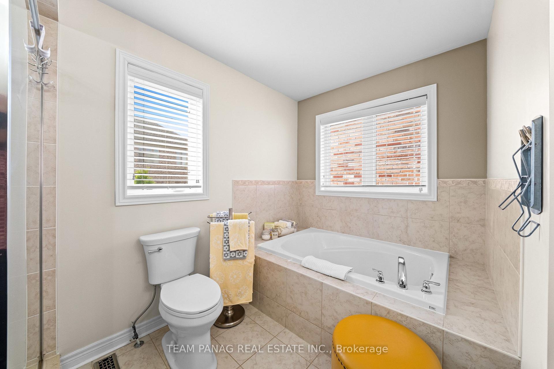 Photo 34 of 32 Impulse Circle, Brampton, Credit Valley — HOMEH