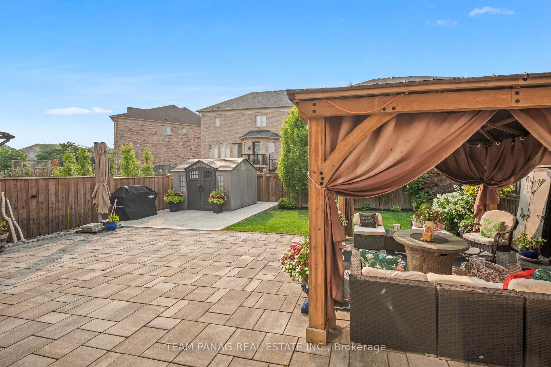 Photo 49 of 32 Impulse Circle, Brampton, Credit Valley — HOMEH