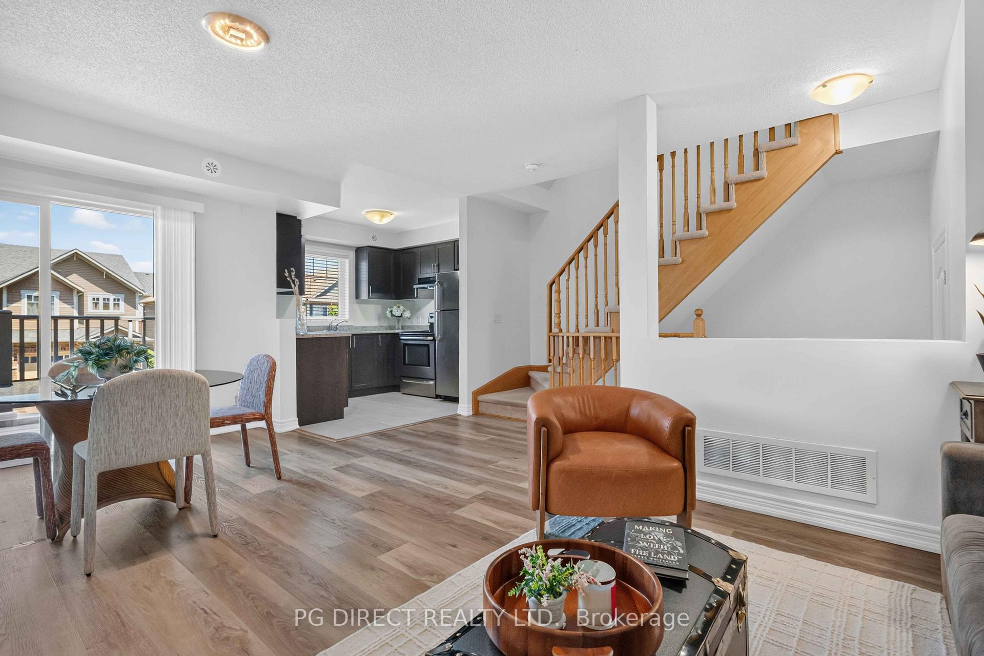 Photo 7 of 83 Great Gabe Crescent, Oshawa, Windfields — HOMEH