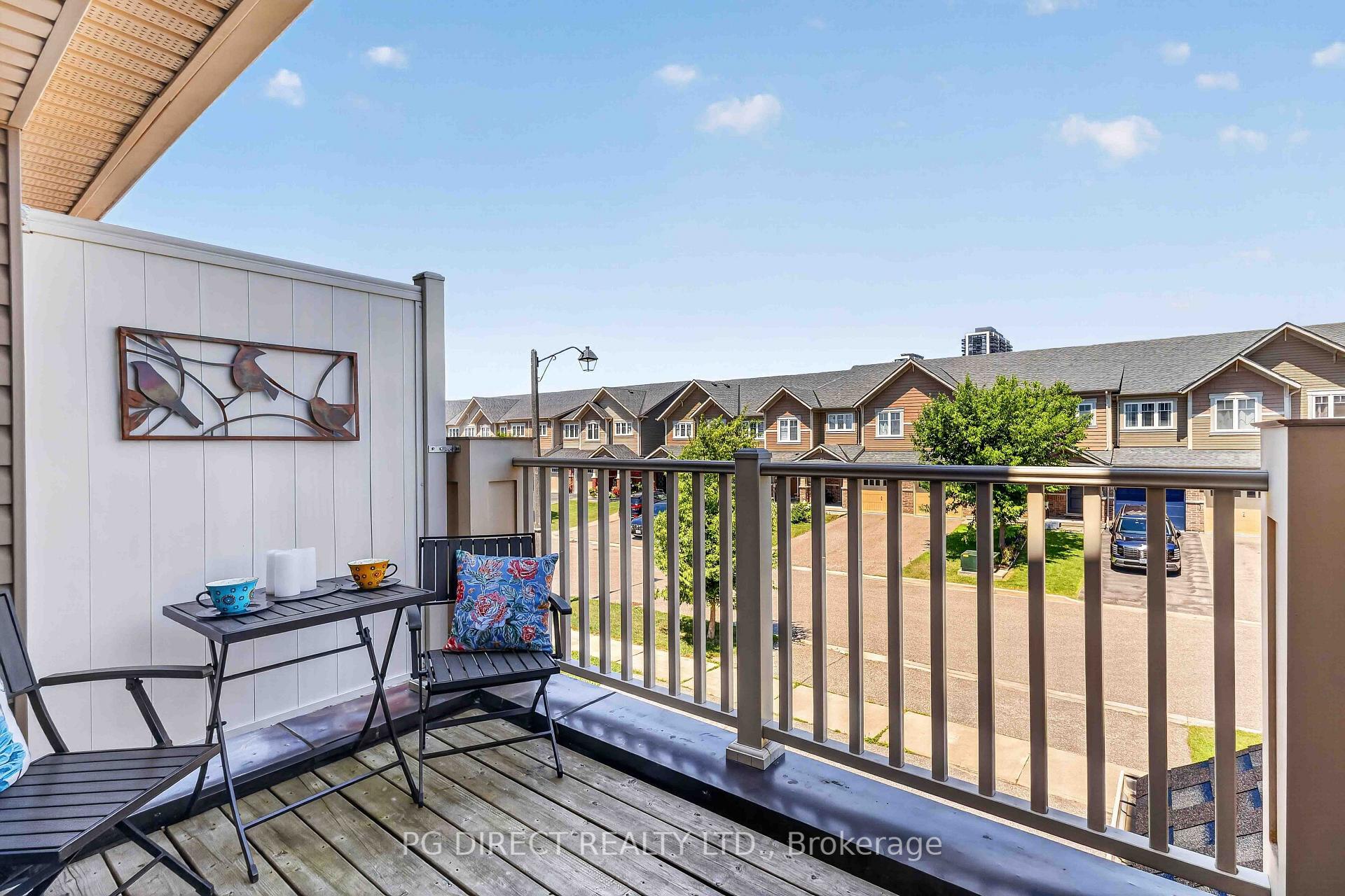 Photo 10 of 83 Great Gabe Crescent, Oshawa, Windfields — HOMEH