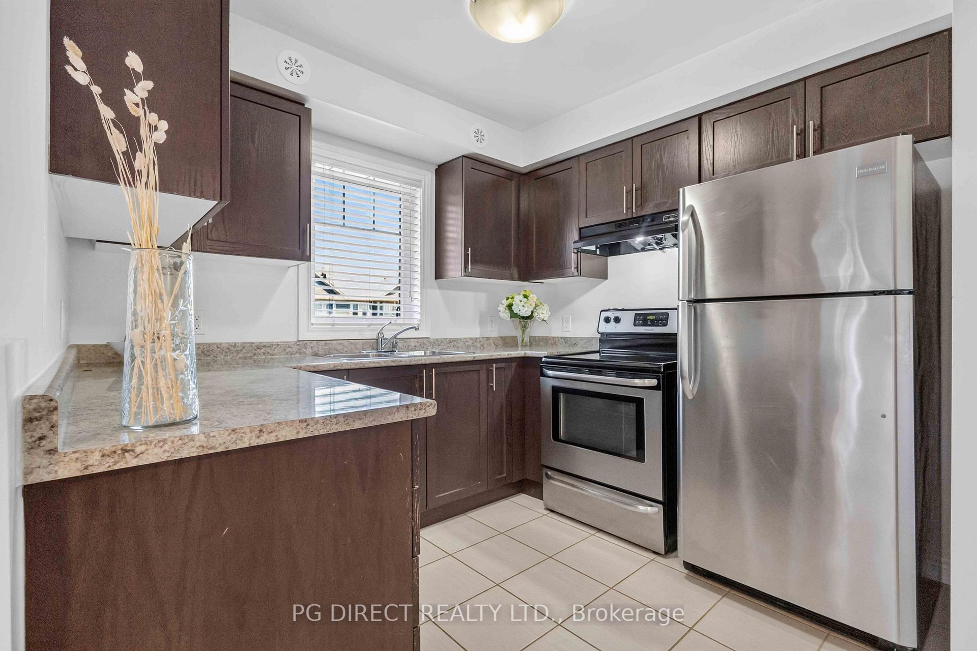 Photo 13 of 83 Great Gabe Crescent, Oshawa, Windfields — HOMEH