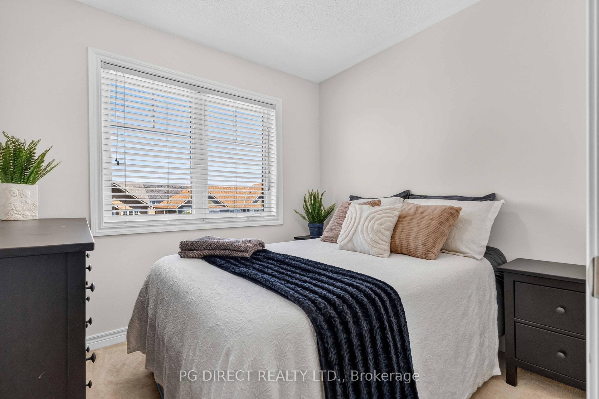 Photo 15 of 83 Great Gabe Crescent, Oshawa, Windfields — HOMEH