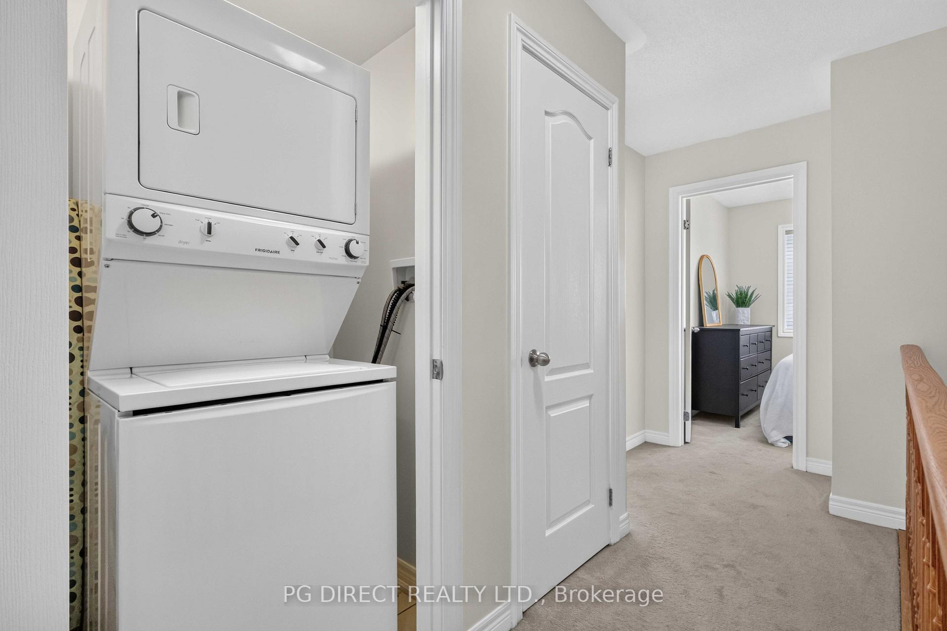 Photo 19 of 83 Great Gabe Crescent, Oshawa, Windfields — HOMEH