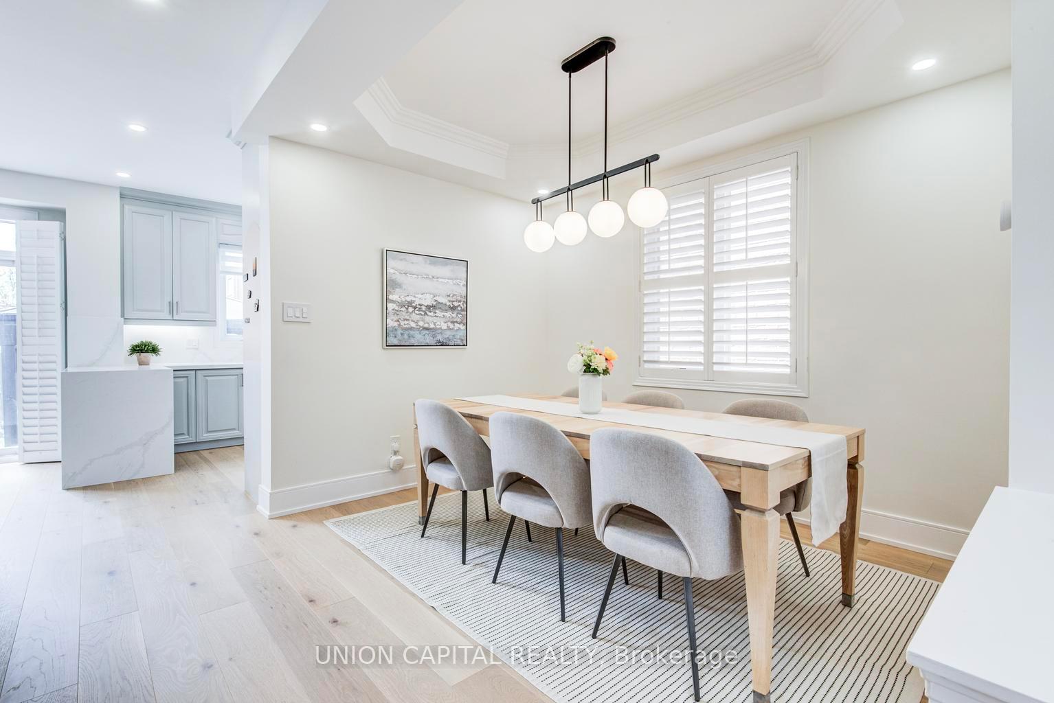 Photo 7 of 69 Southbrook Crescent, Markham, Cachet — HOMEH
