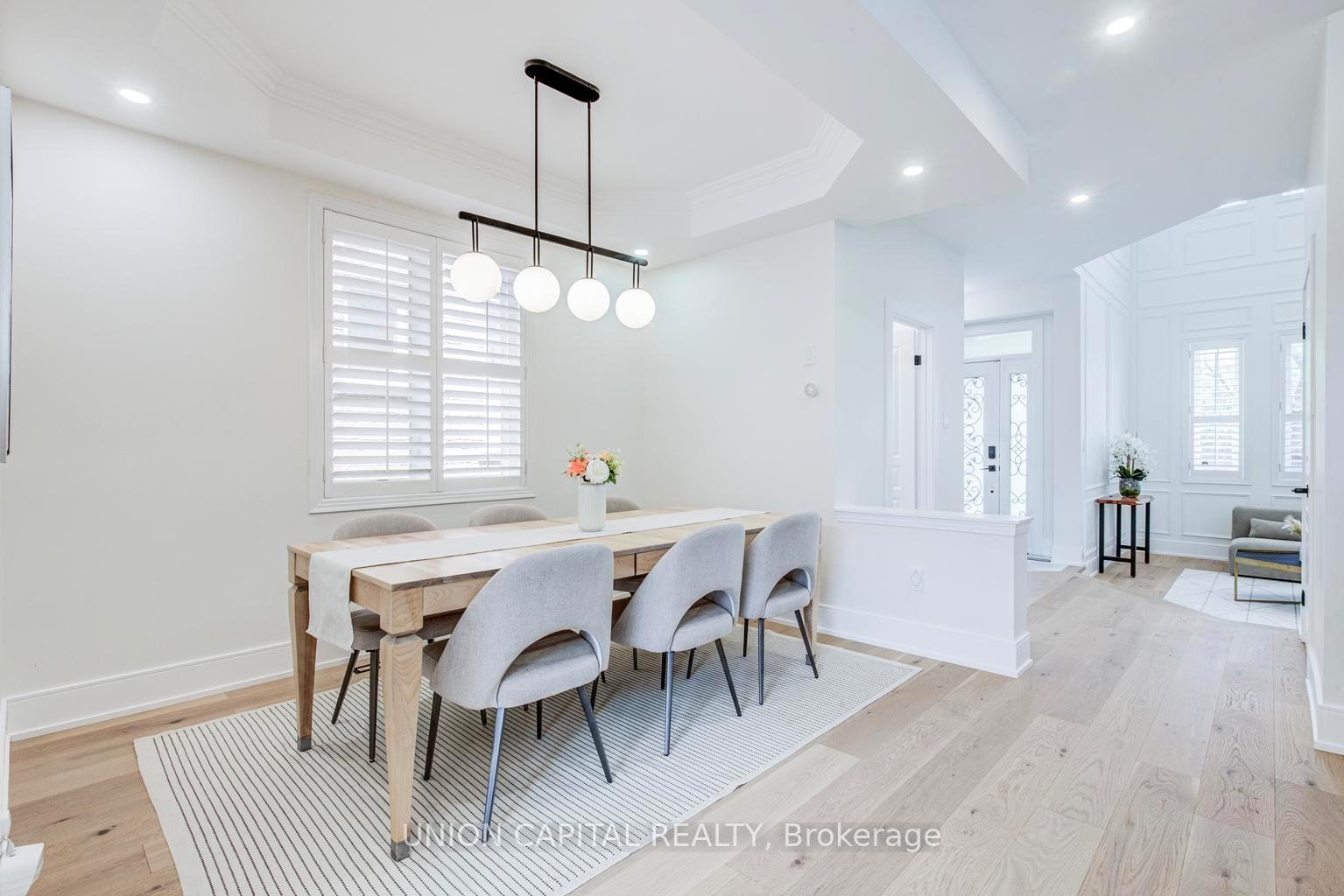 Photo 9 of 69 Southbrook Crescent, Markham, Cachet — HOMEH