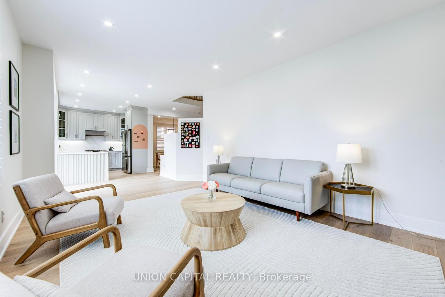 Photo 20 of 69 Southbrook Crescent, Markham, Cachet — HOMEH