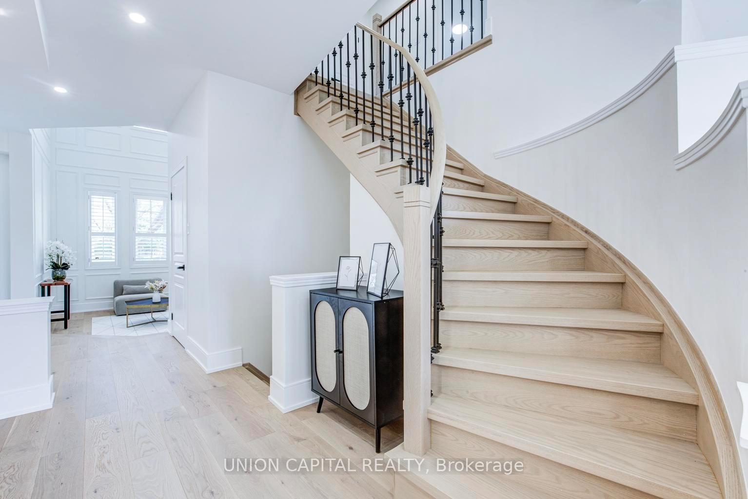 Photo 23 of 69 Southbrook Crescent, Markham, Cachet — HOMEH