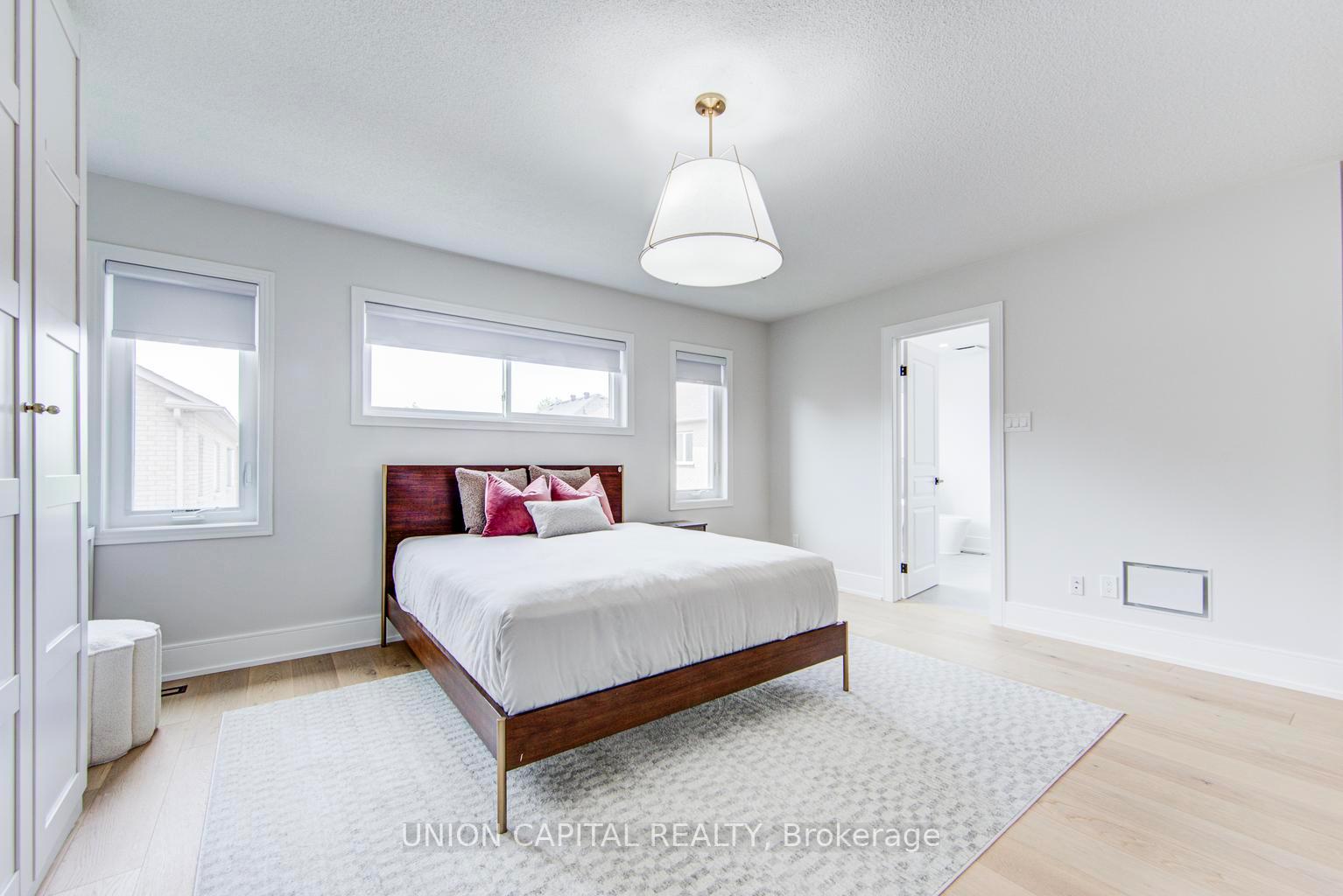 Photo 26 of 69 Southbrook Crescent, Markham, Cachet — HOMEH