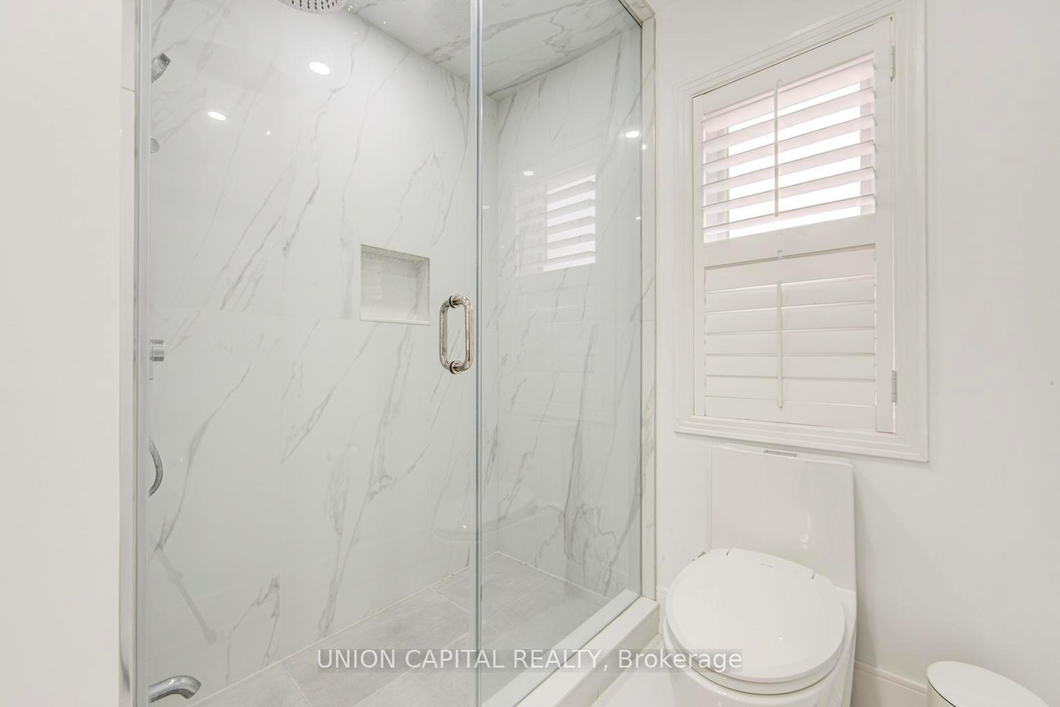Photo 37 of 69 Southbrook Crescent, Markham, Cachet — HOMEH