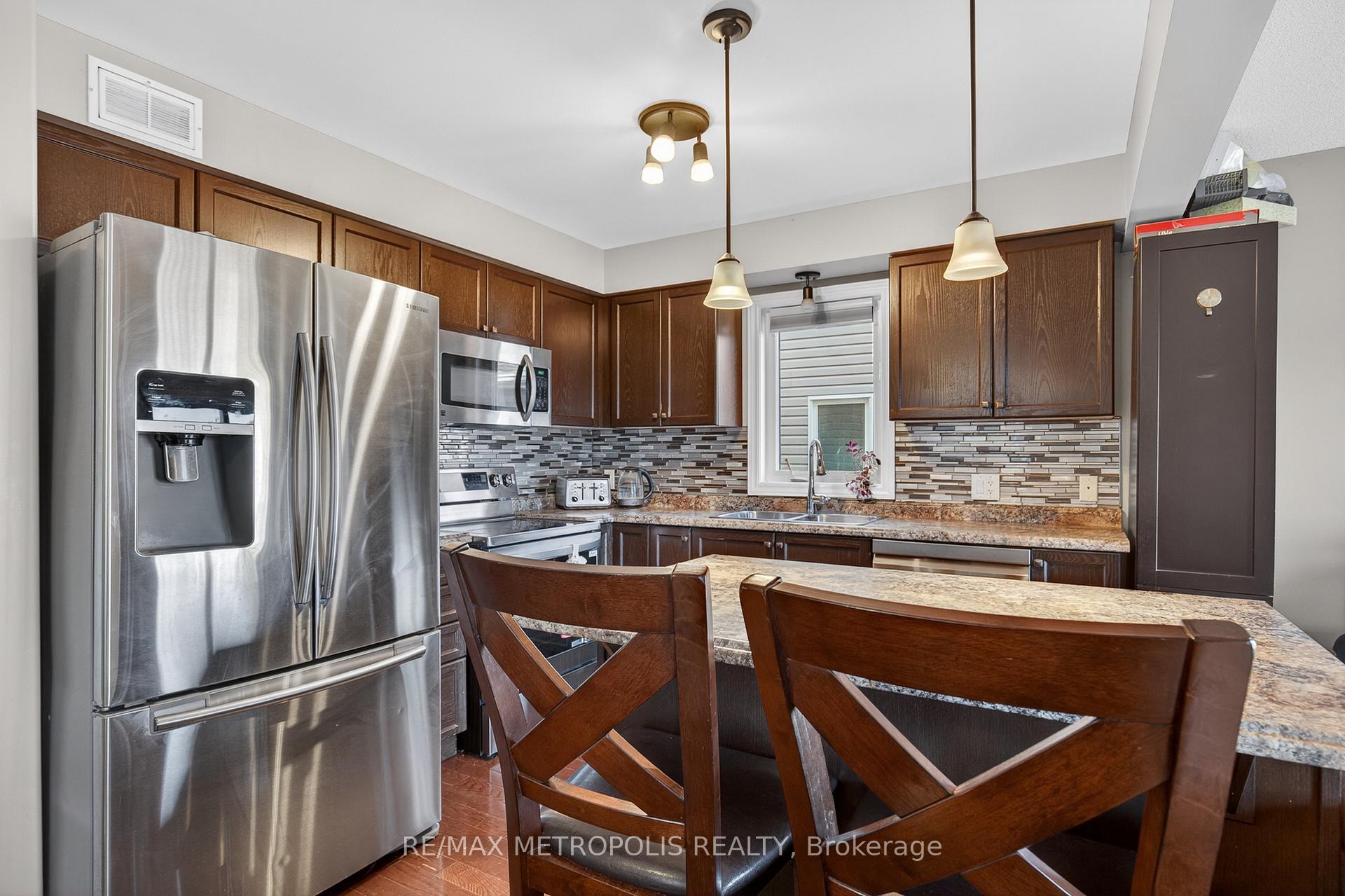 Photo 9 of 1276 Atkinson Street, Kingston, City Northwest — HOMEH