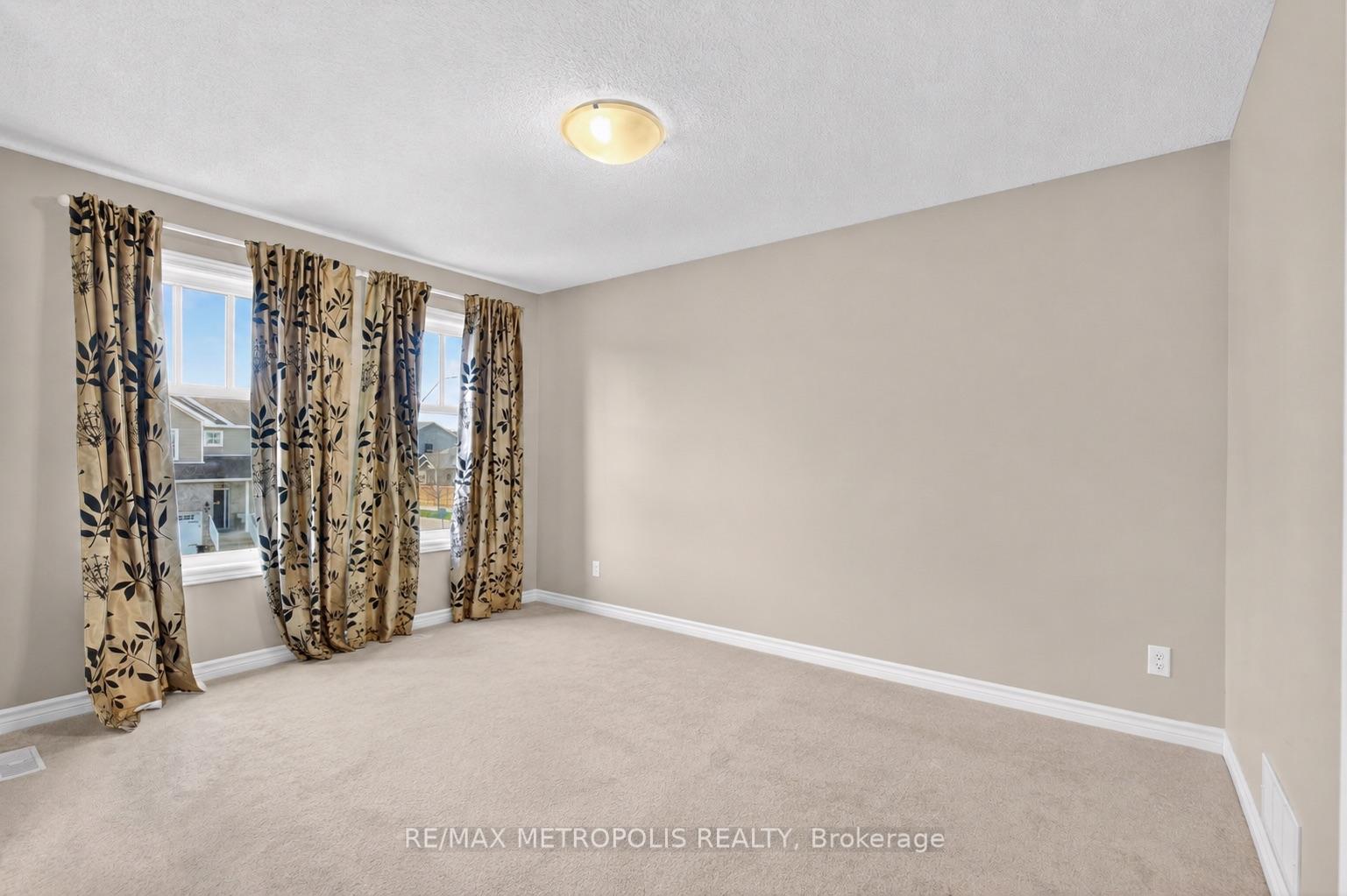 Photo 17 of 1276 Atkinson Street, Kingston, City Northwest — HOMEH