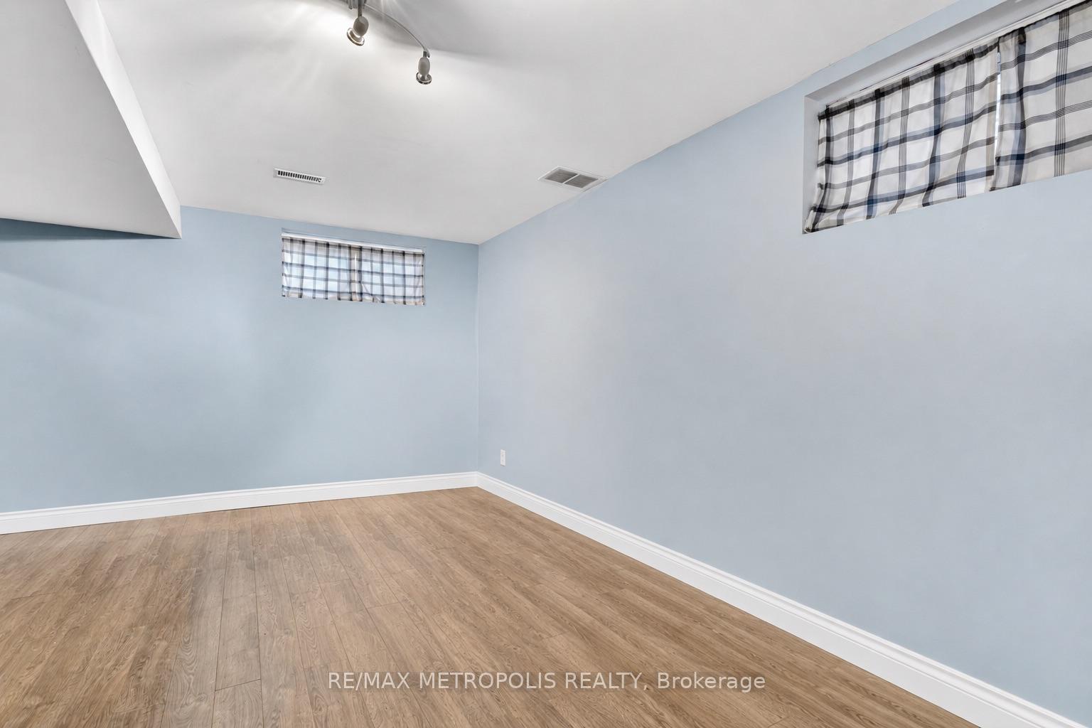 Photo 30 of 1276 Atkinson Street, Kingston, City Northwest — HOMEH