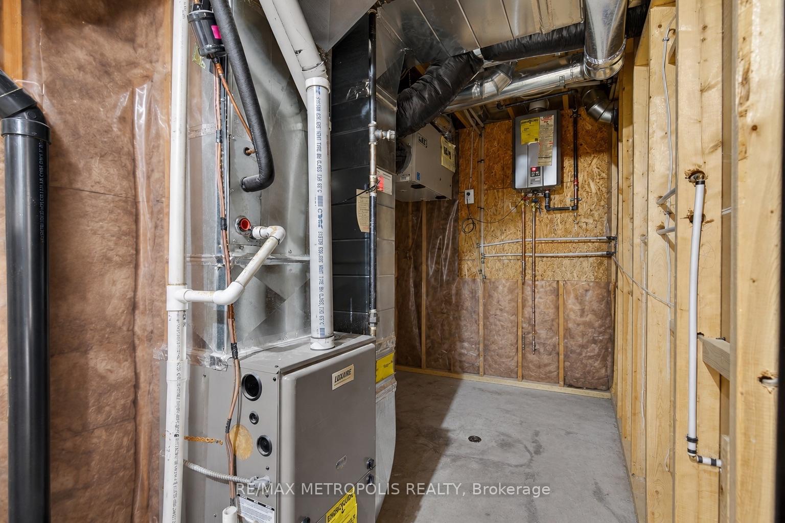 Photo 33 of 1276 Atkinson Street, Kingston, City Northwest — HOMEH