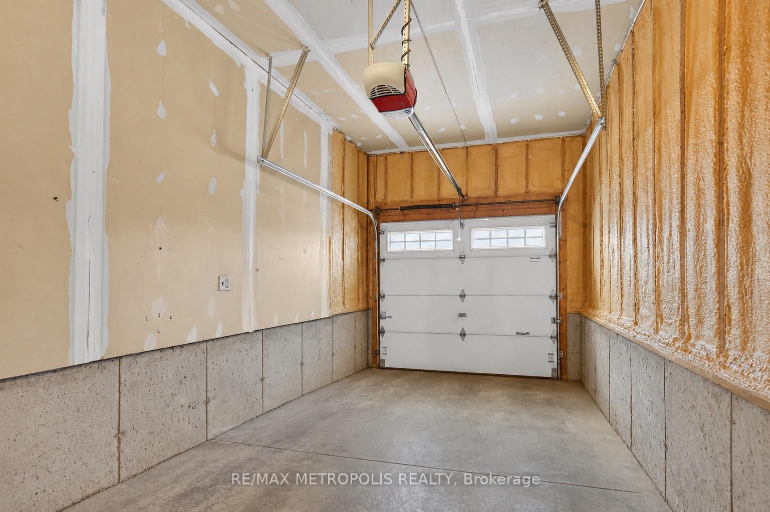 Photo 34 of 1276 Atkinson Street, Kingston, City Northwest — HOMEH