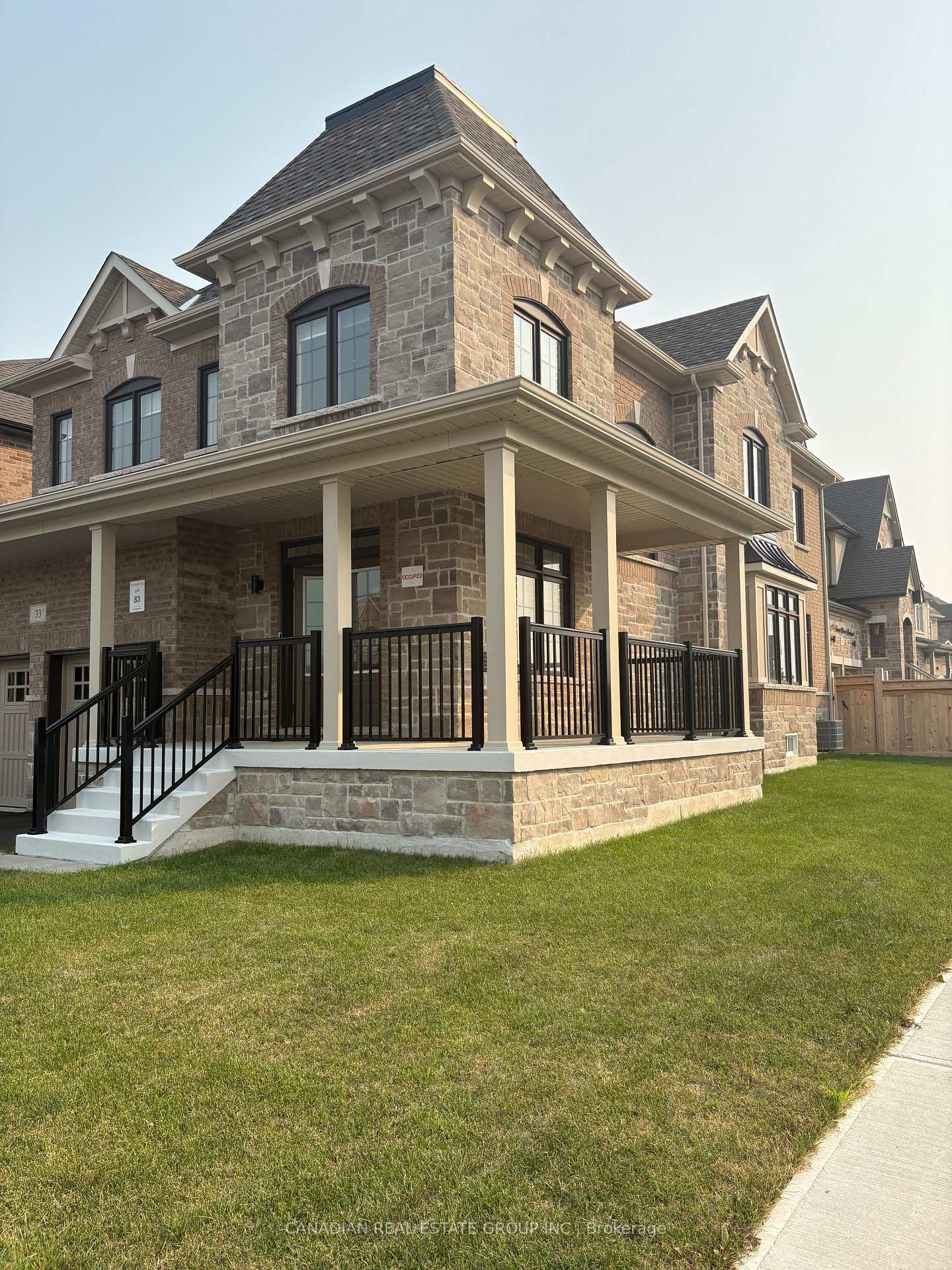 Photo 2 of 33 Stennett Drive, Georgina, Keswick North — HOMEH