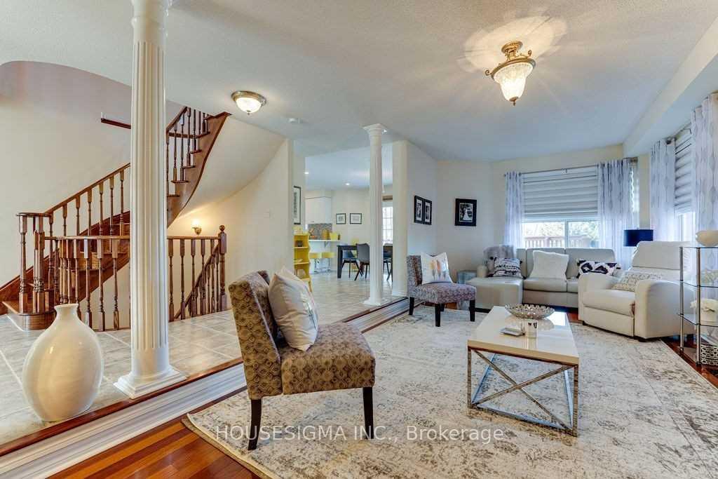 Photo 8 of 129 Gore Drive, Barrie, Ardagh — HOMEH