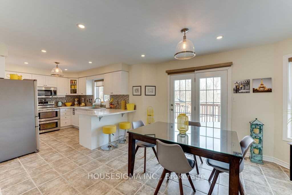 Photo 14 of 129 Gore Drive, Barrie, Ardagh — HOMEH