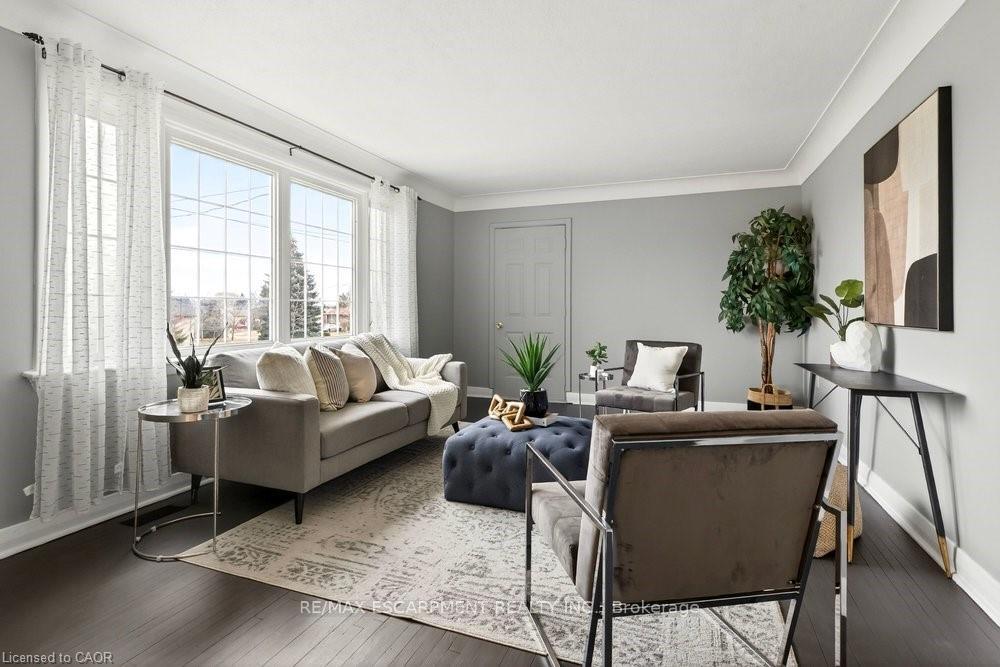 Photo 3 of 76 Margaret Avenue, Hamilton, Stoney Creek — HOMEH