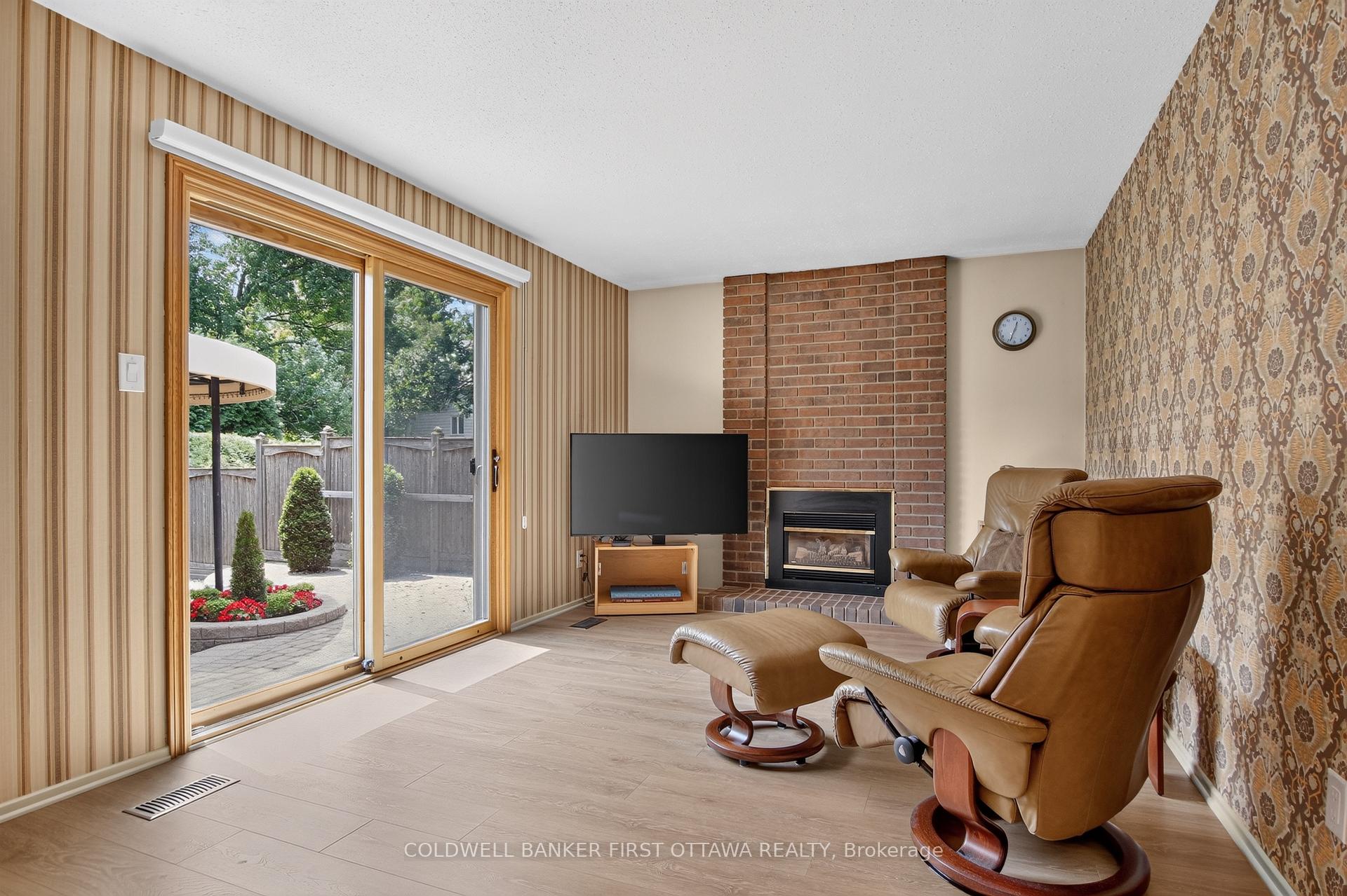 Photo 6 of 6 Cosburn Avenue, Ottawa, Arlington Woods — HOMEH
