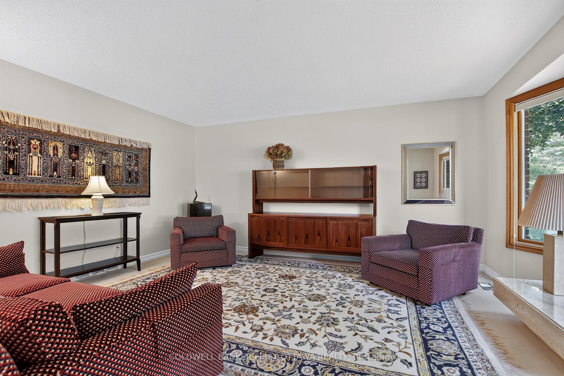 Photo 11 of 6 Cosburn Avenue, Ottawa, Arlington Woods — HOMEH