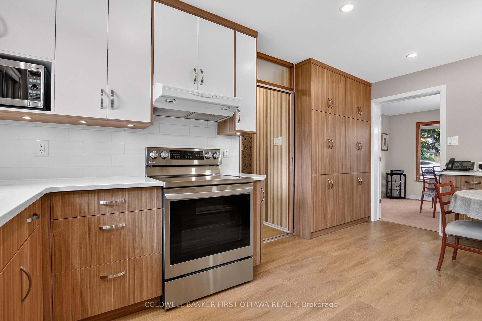 Photo 23 of 6 Cosburn Avenue, Ottawa, Arlington Woods — HOMEH