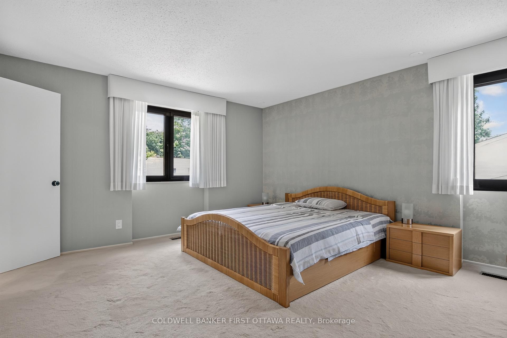 Photo 36 of 6 Cosburn Avenue, Ottawa, Arlington Woods — HOMEH