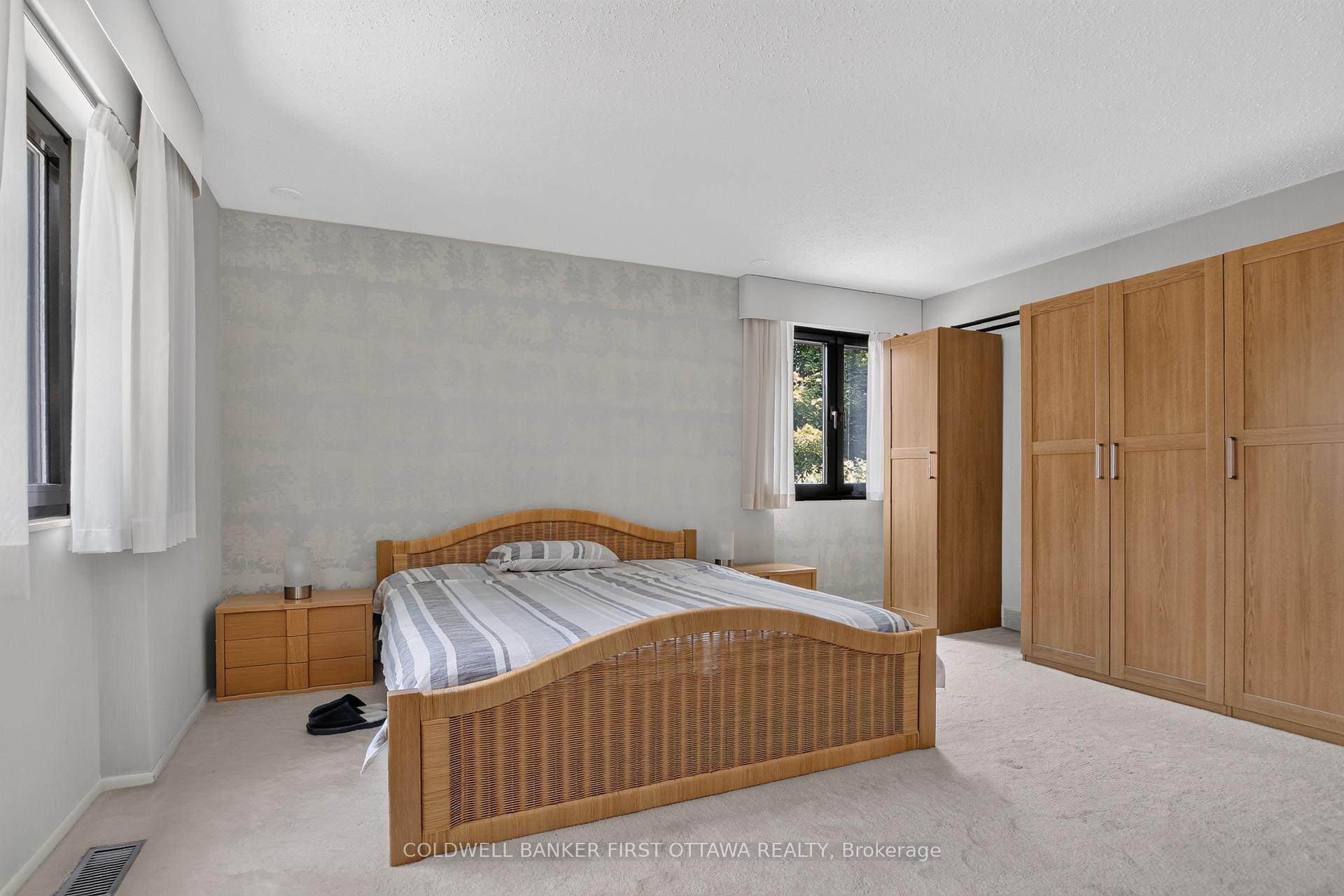 Photo 38 of 6 Cosburn Avenue, Ottawa, Arlington Woods — HOMEH