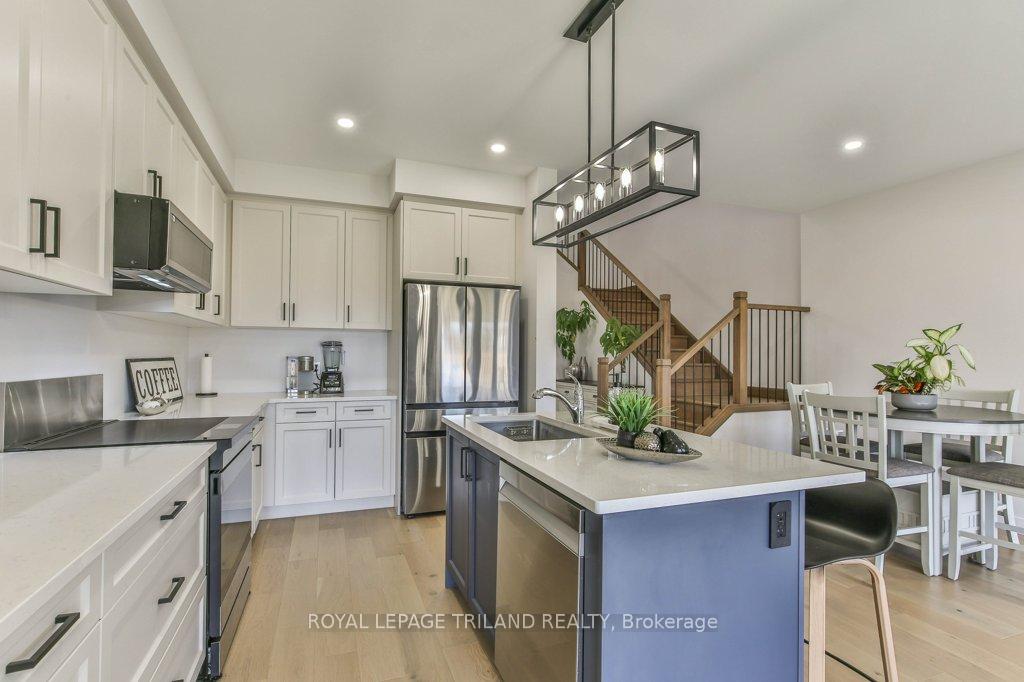 Photo 17 of 6682 Hayward Drive, London, South V — HOMEH
