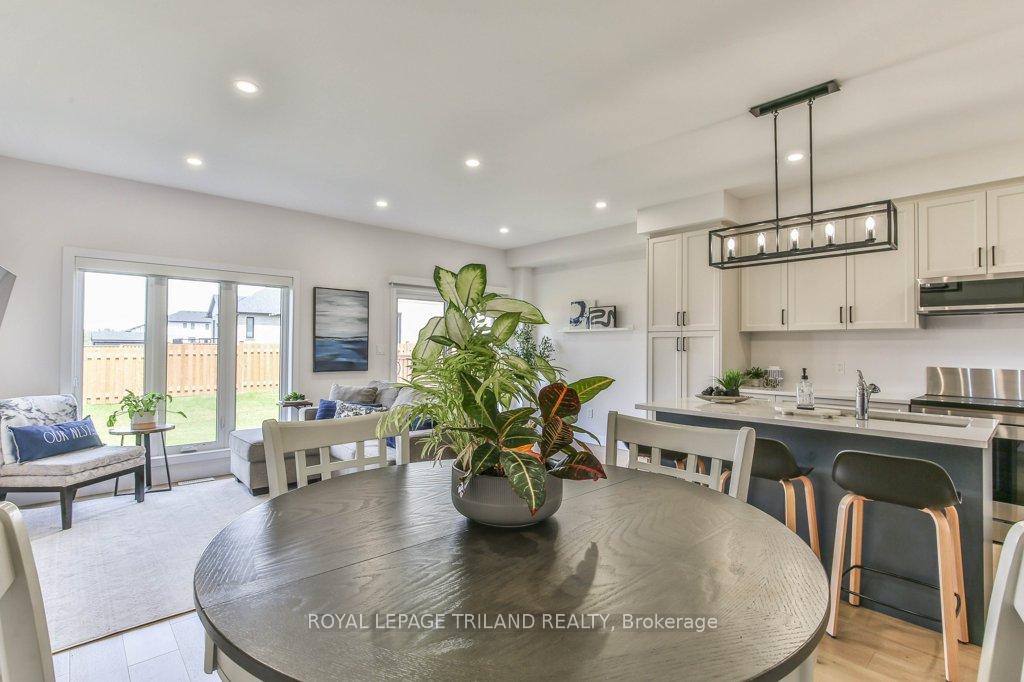 Photo 20 of 6682 Hayward Drive, London, South V — HOMEH