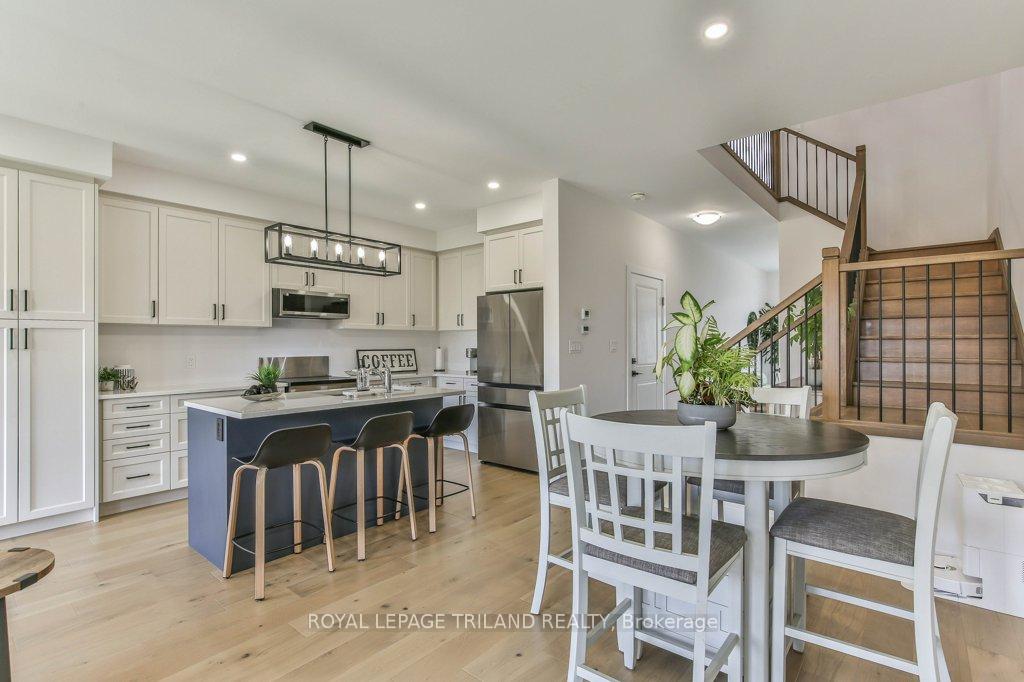 Photo 21 of 6682 Hayward Drive, London, South V — HOMEH
