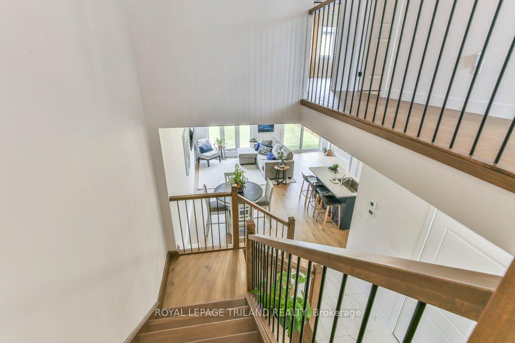 Photo 25 of 6682 Hayward Drive, London, South V — HOMEH