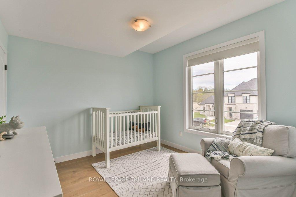 Photo 34 of 6682 Hayward Drive, London, South V — HOMEH
