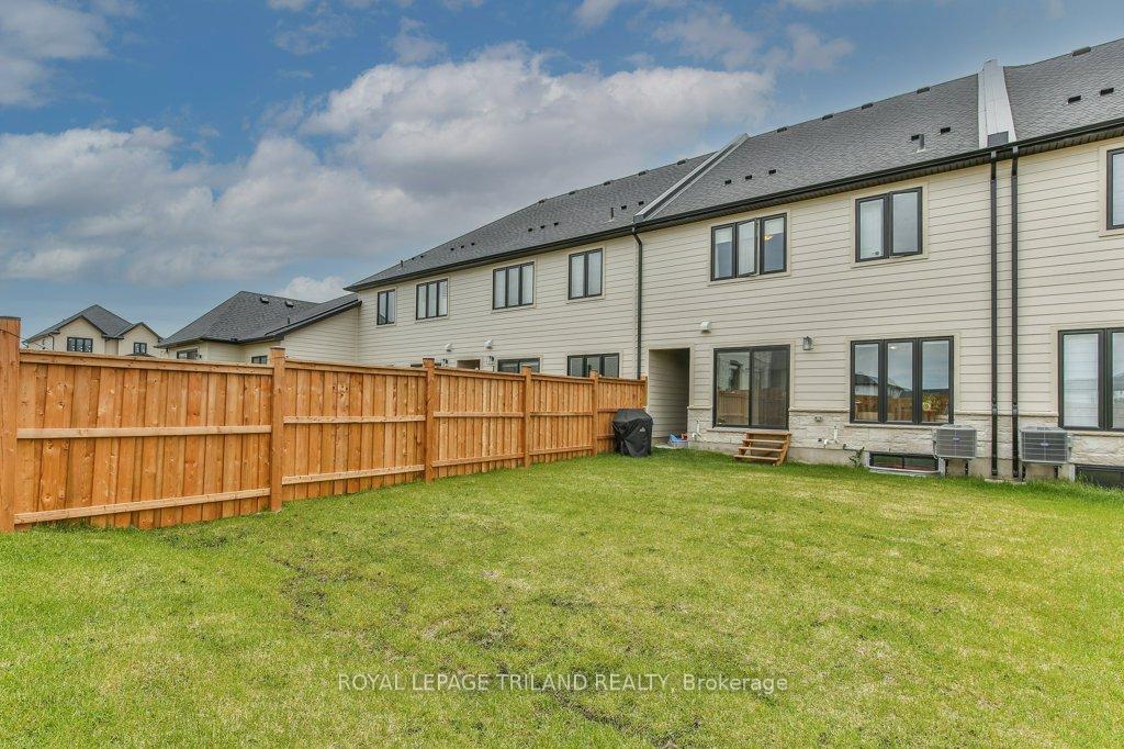 Photo 42 of 6682 Hayward Drive, London, South V — HOMEH