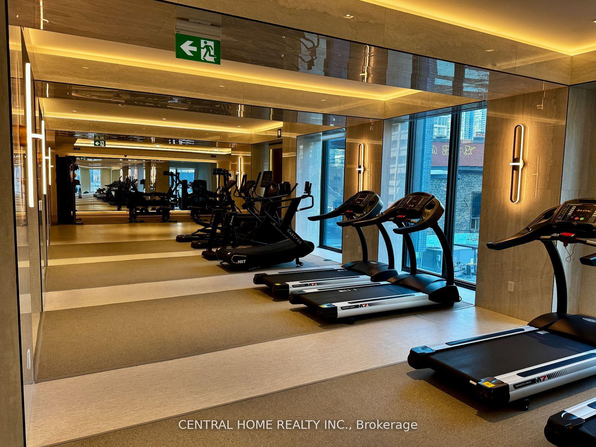 Photo 9 of Unit 1612, 8 Wellesley Street W, Toronto, Bay Street Corridor — HOMEH
