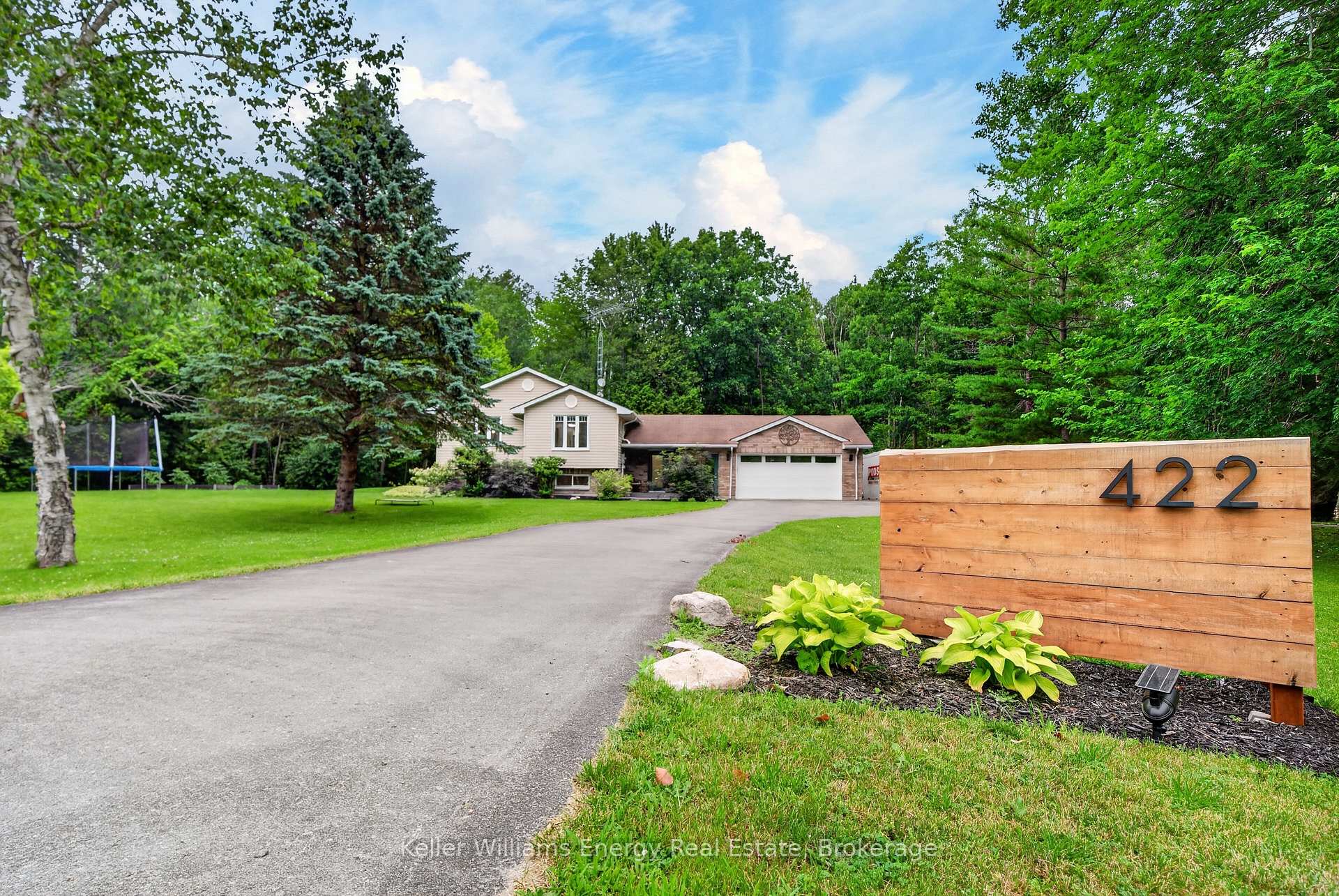 Photo of 422 Gardenville Road