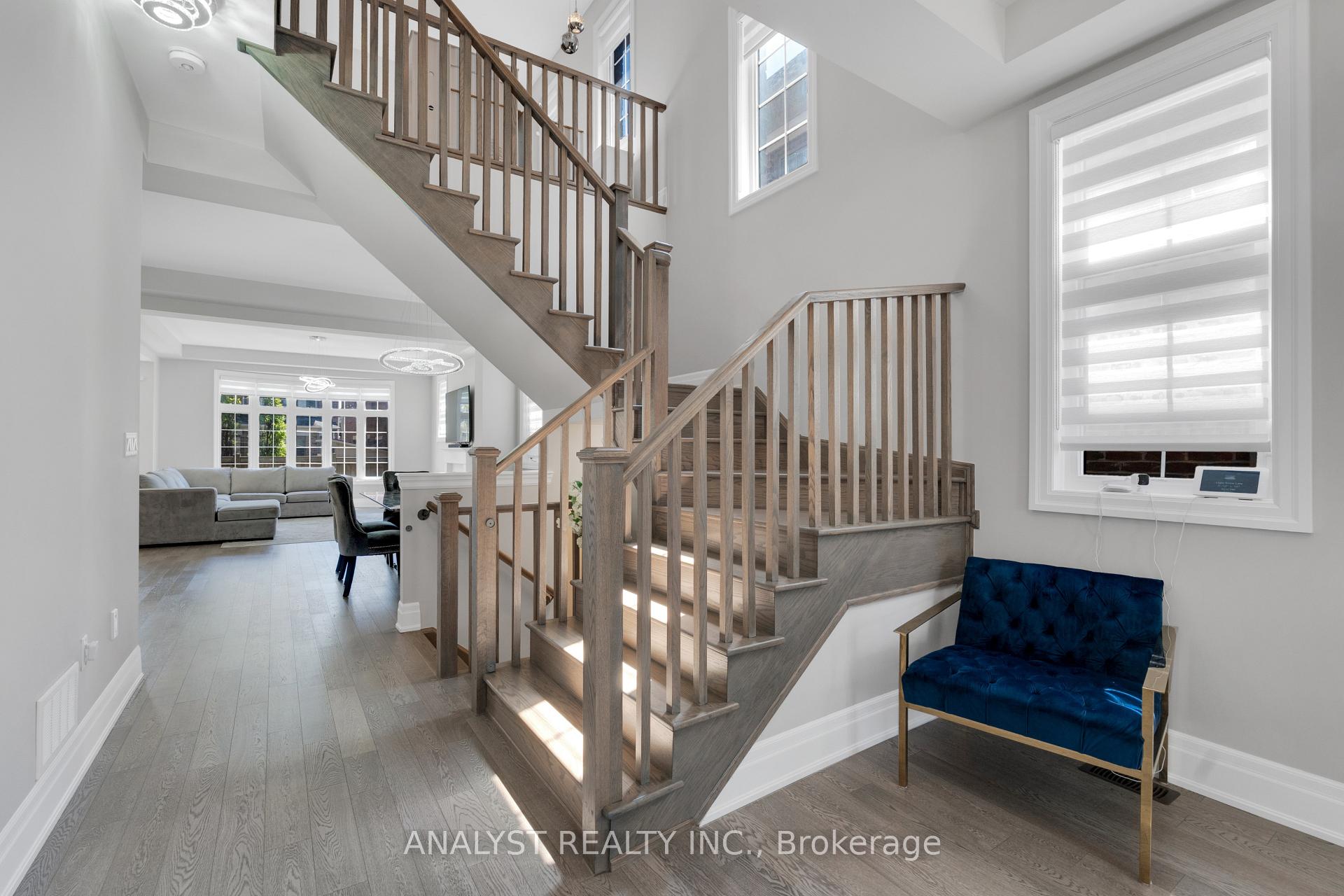 Photo 16 of 15 Streamside Street, Vaughan, Kleinburg — HOMEH