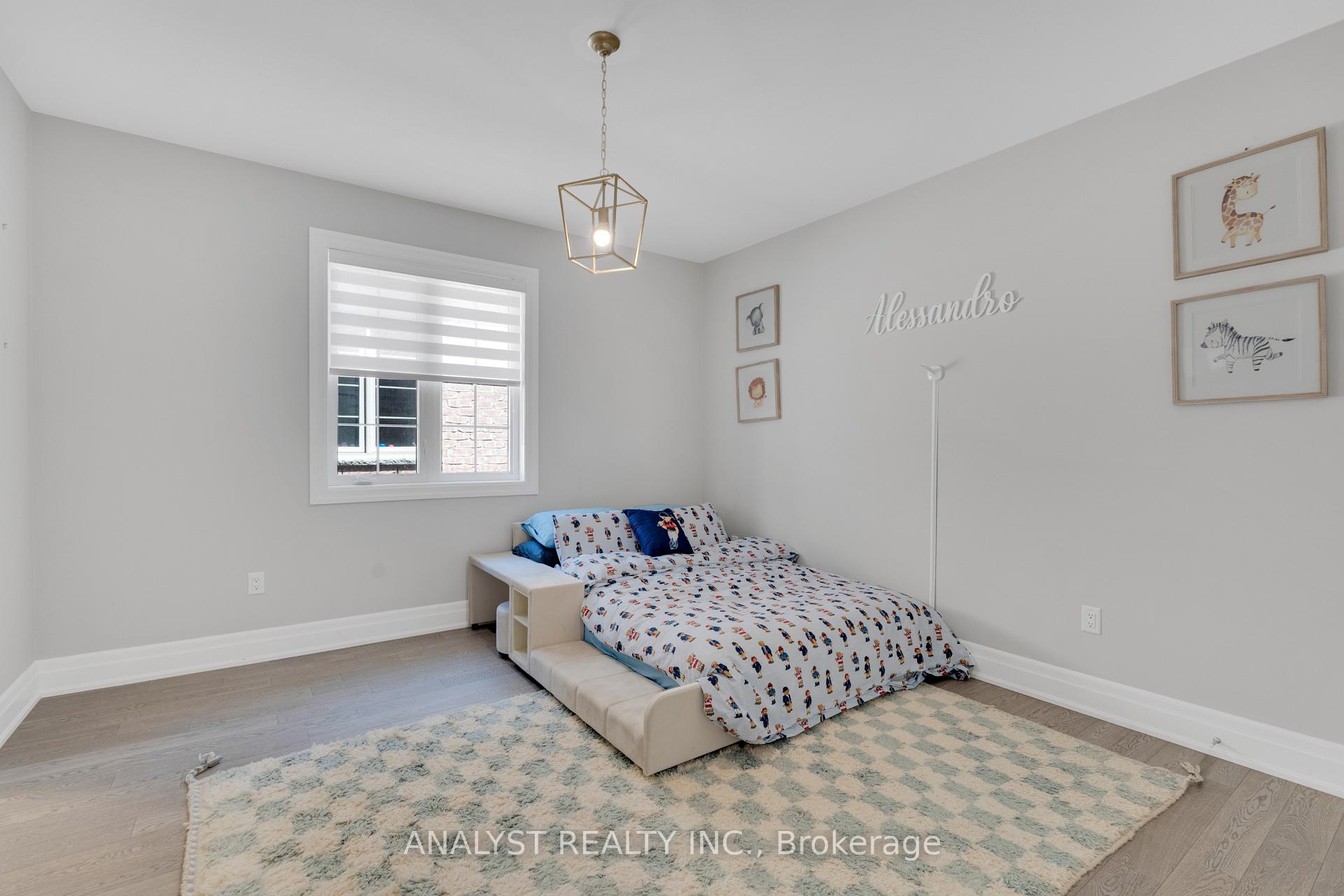Photo 23 of 15 Streamside Street, Vaughan, Kleinburg — HOMEH
