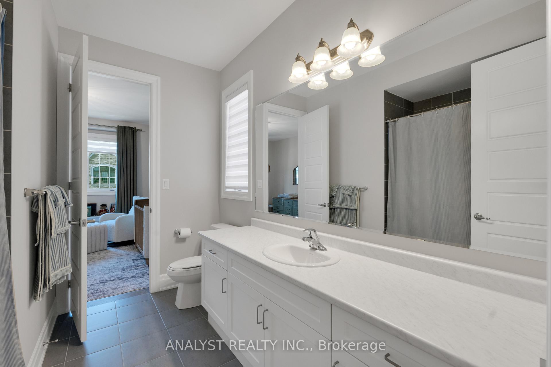 Photo 25 of 15 Streamside Street, Vaughan, Kleinburg — HOMEH
