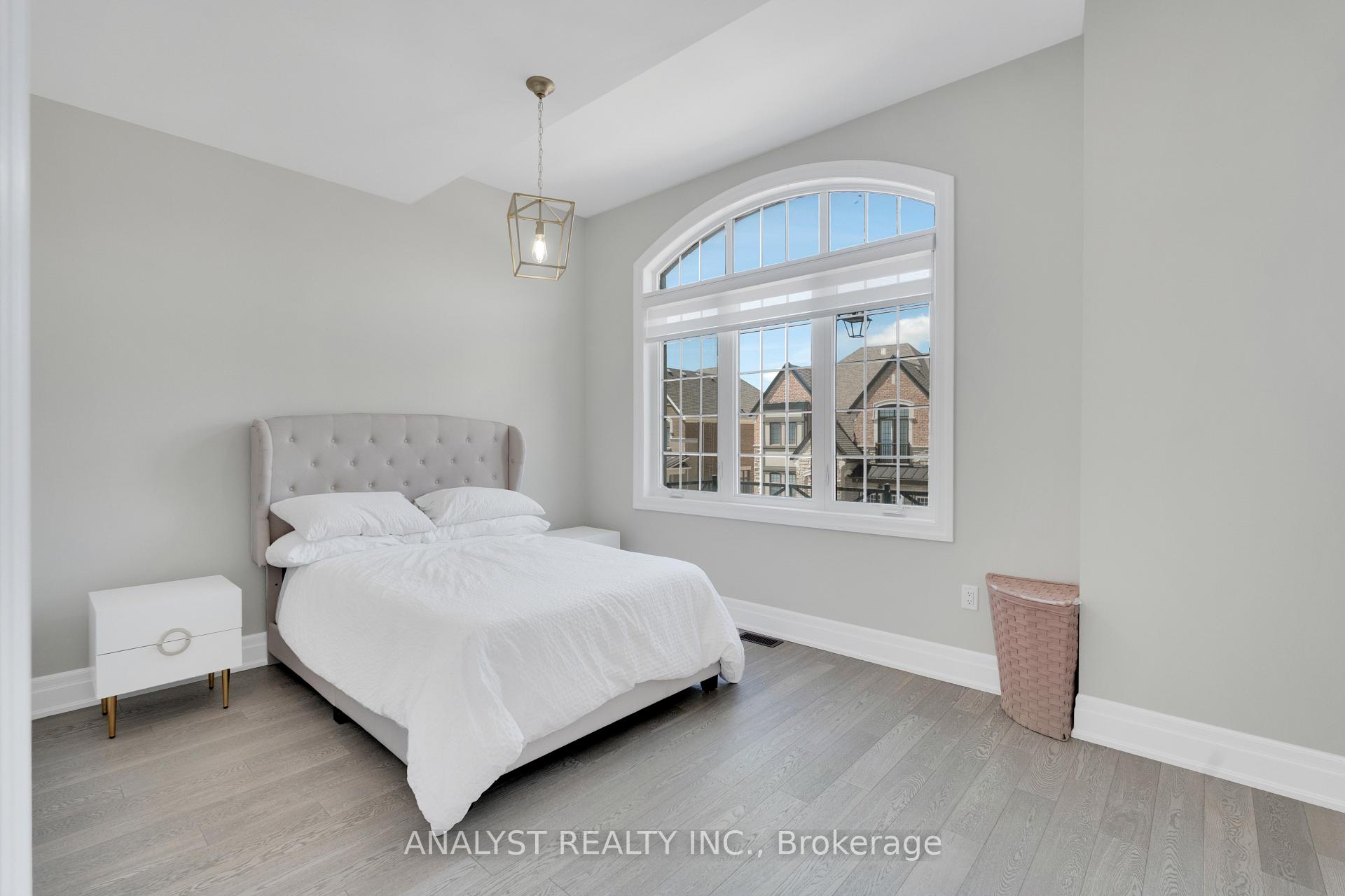 Photo 28 of 15 Streamside Street, Vaughan, Kleinburg — HOMEH