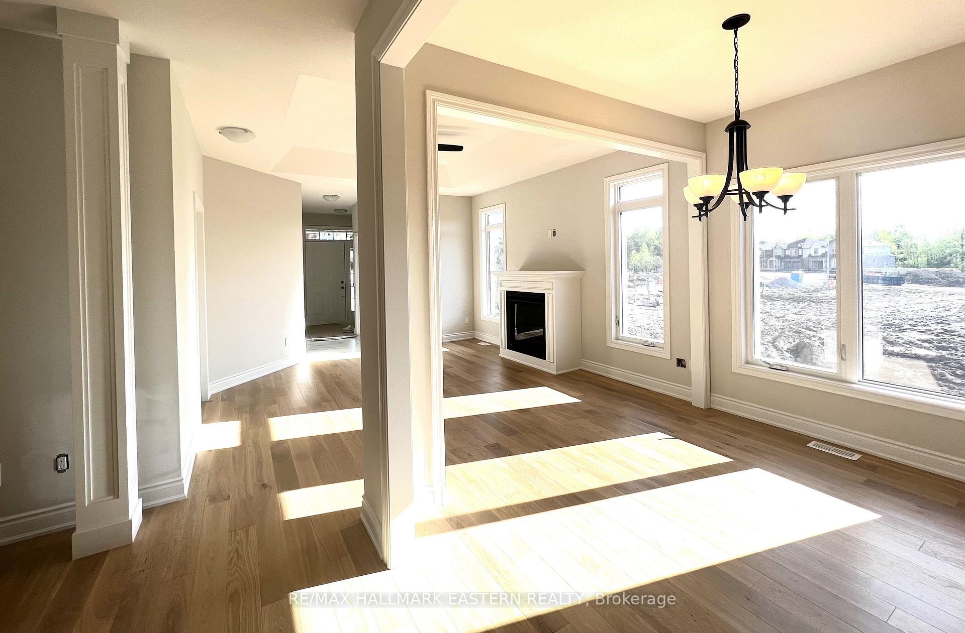 Photo 5 of 15 Coldbrook Drive, Cavan Monaghan, Millbrook Village — HOMEH