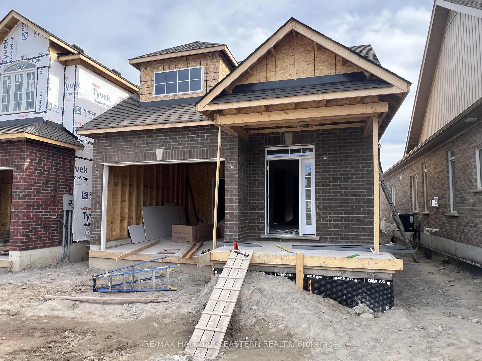 Photo 4 of 15 Coldbrook Drive, Cavan Monaghan, Millbrook Village — HOMEH