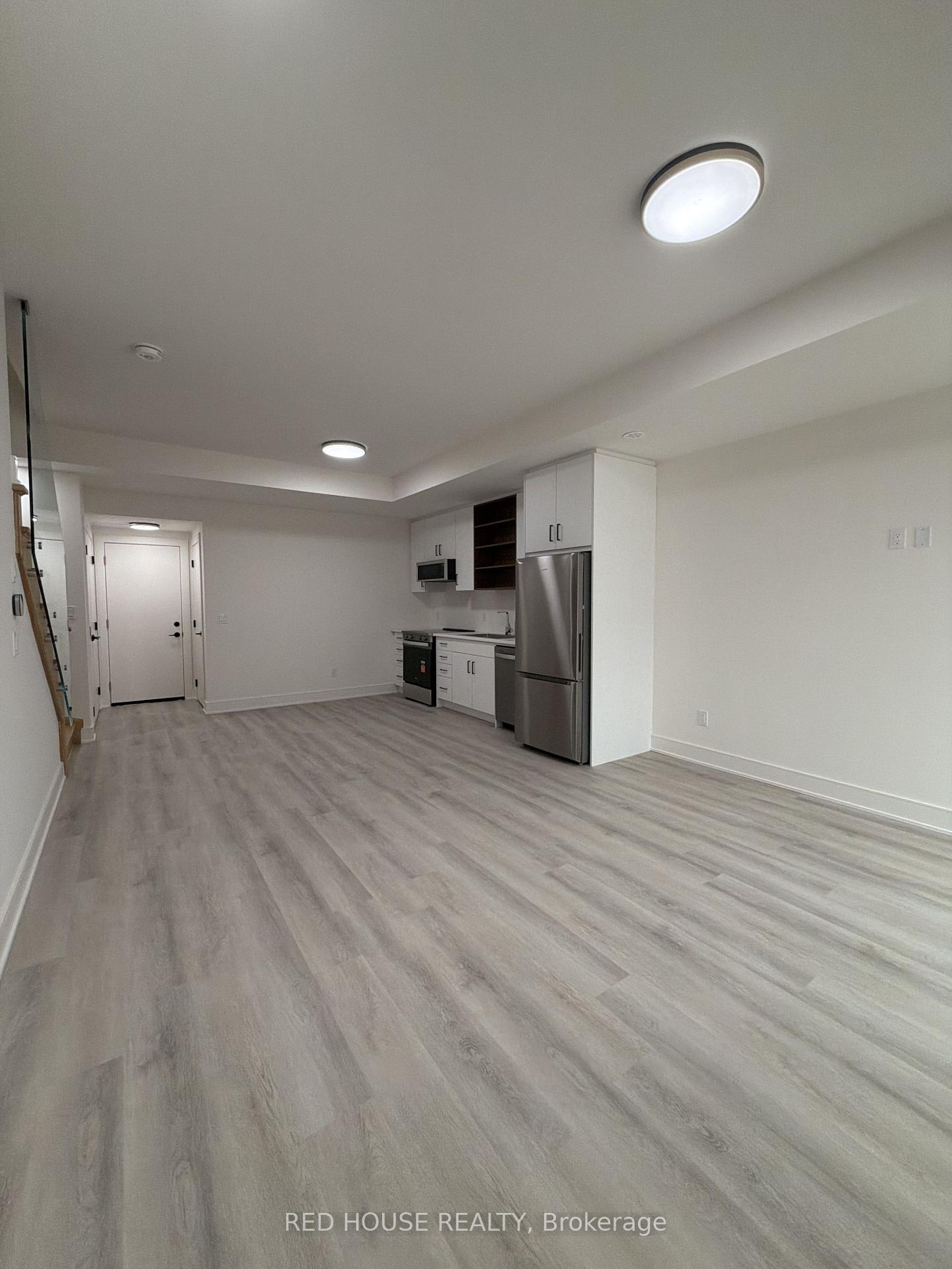 Photo 3 of 155 Everett Common, St. Catharines, Oakdale — HOMEH