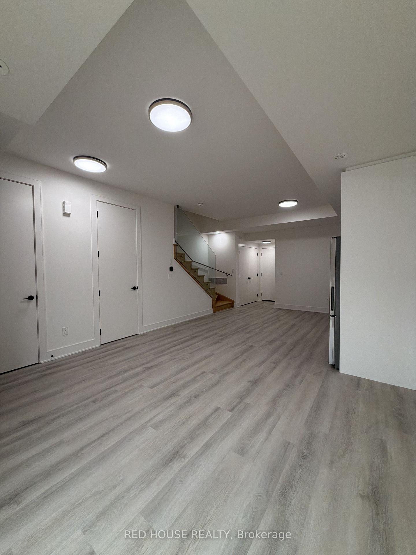 Photo 6 of 155 Everett Common, St. Catharines, Oakdale — HOMEH