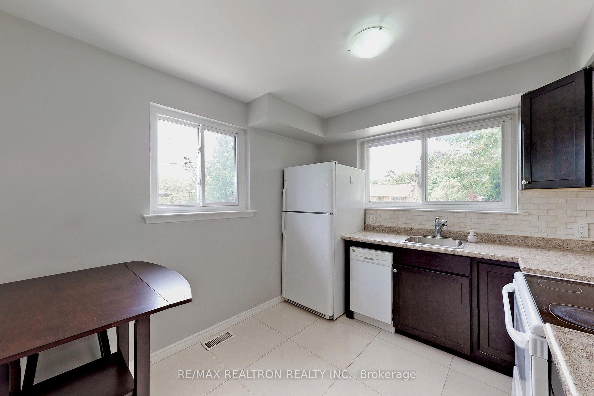 Photo 7 of Unit Upper, 669 Shakespeare Avenue, Oshawa, Donevan — HOMEH
