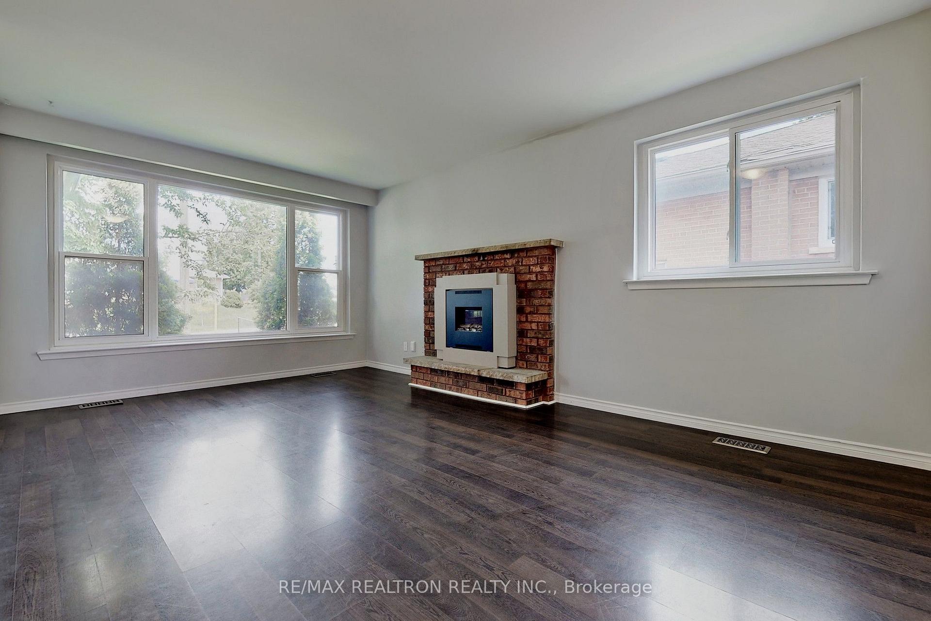 Photo 12 of Unit Upper, 669 Shakespeare Avenue, Oshawa, Donevan — HOMEH