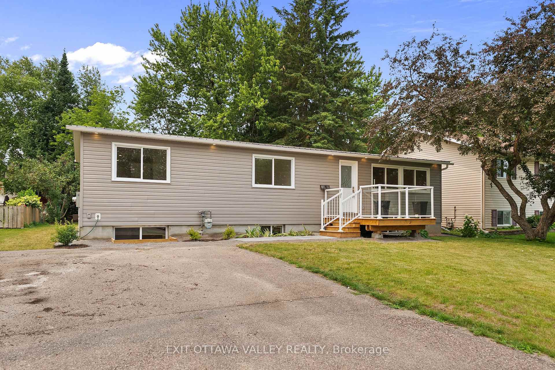 Front of 5 Selkirk Street