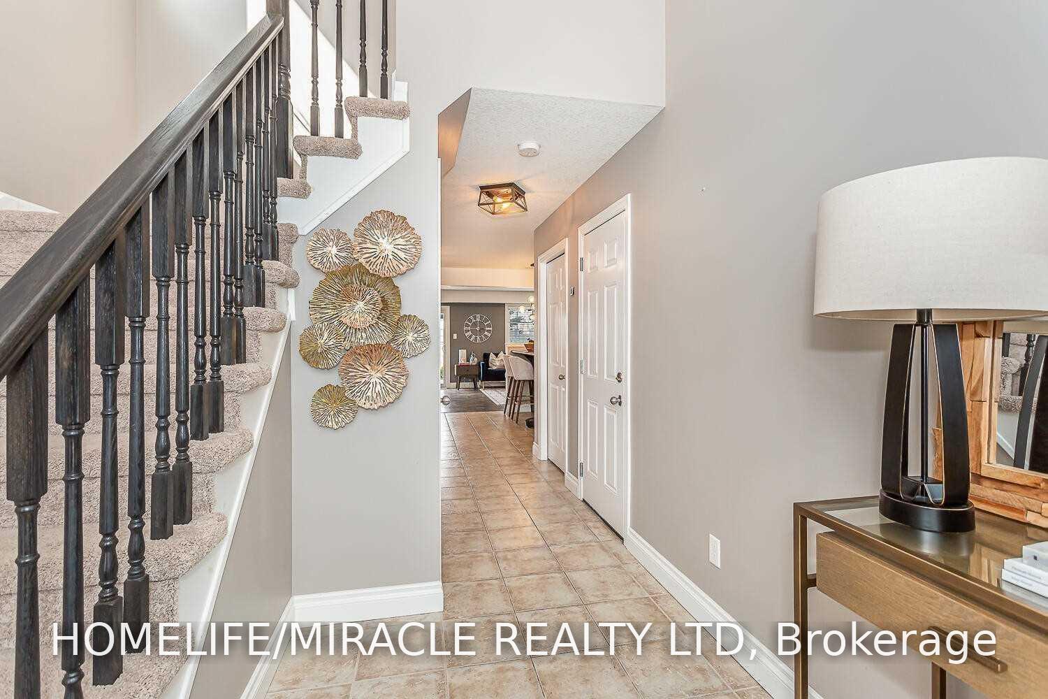 Photo 4 of 944 Dunblane Court, Kitchener, Huron Park — HOMEH