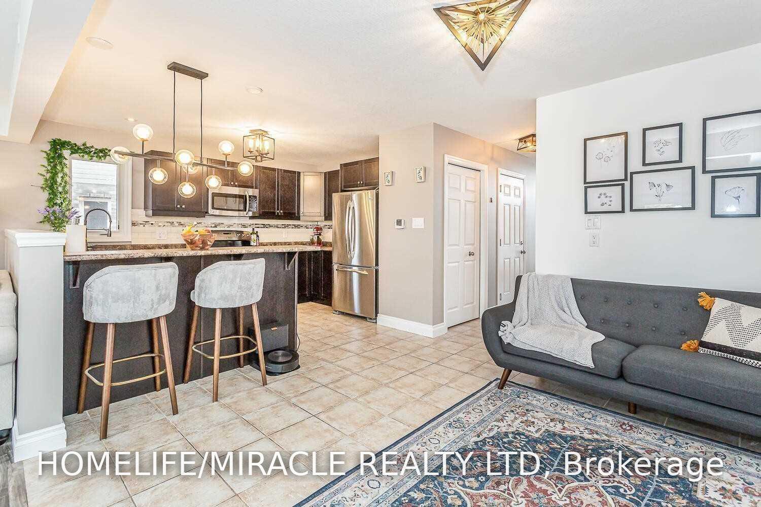 Photo 11 of 944 Dunblane Court, Kitchener, Huron Park — HOMEH